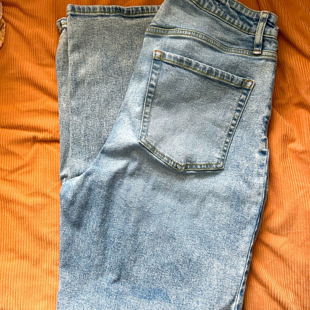 90s Straight Jean